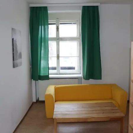 Refugium Im Zentrum Von *